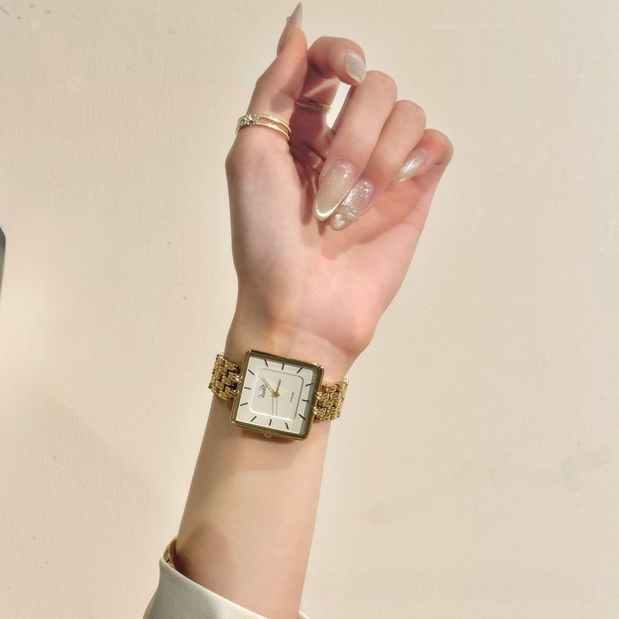 Women's Quartz Watch With Steel Belt Strap