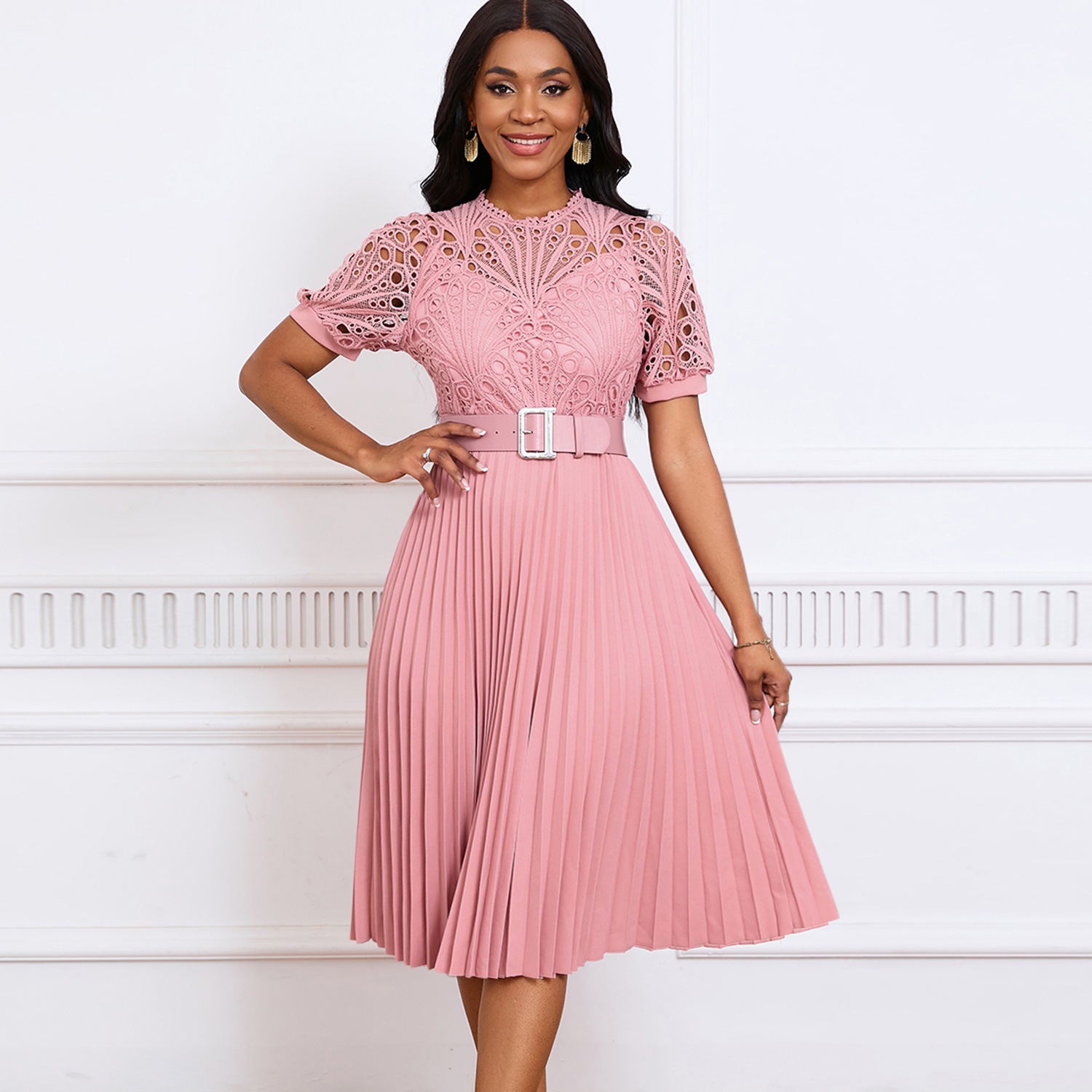 Elegant Solid Color Party Dress With Short Sleeve And Round Neck
